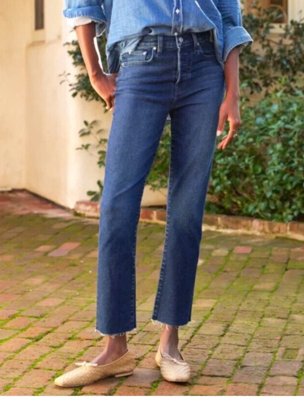 Frank & Eileen Cork Cropped Straight Button Fly Jeans in Medium Blue Sz 26